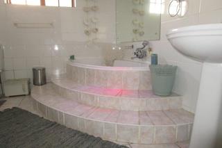 4 Bedroom Property for Sale in Fraaiuitsig Western Cape